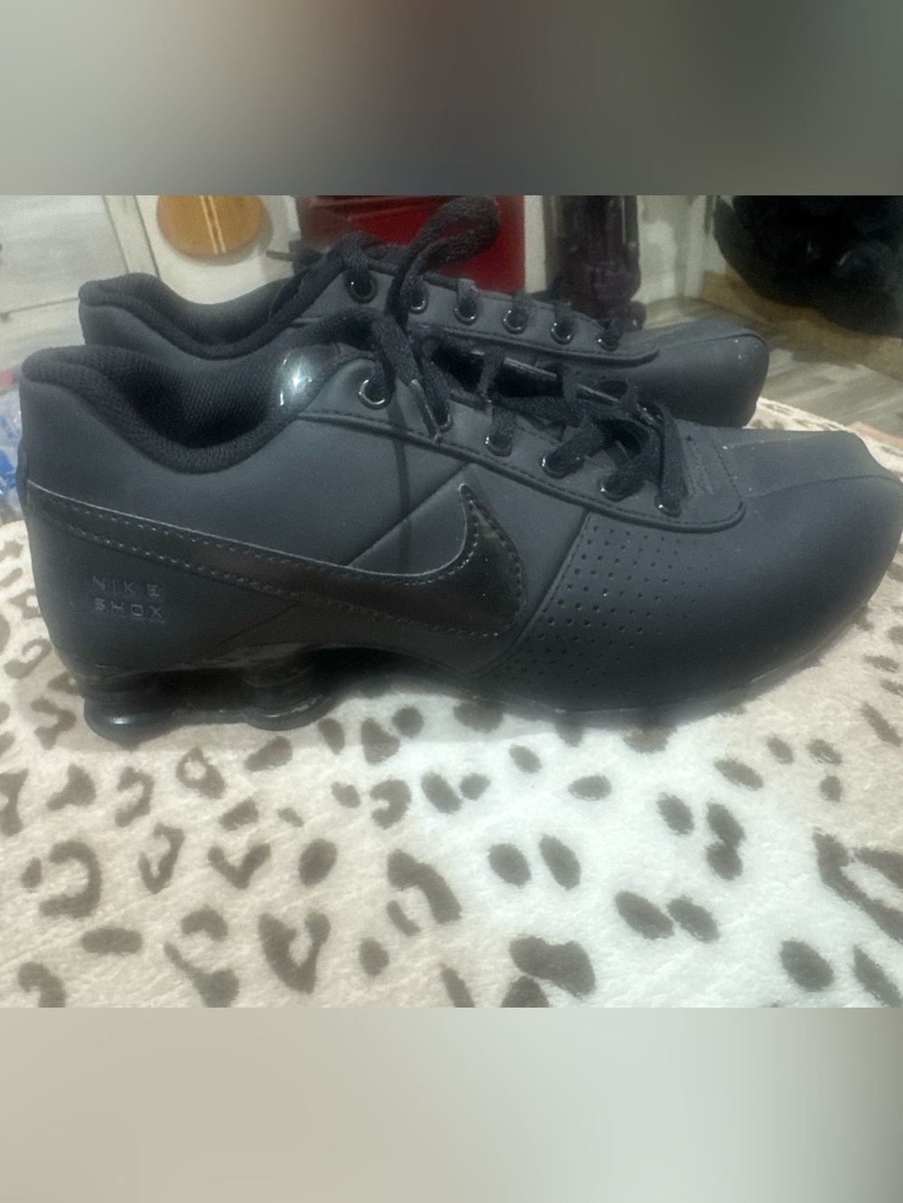 Nike Men’s Black Low-Top Athletic Sneakers